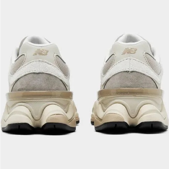 New Balance 9060 | Linen / Timberwolf | W 7.5 - Picture 4 of 10